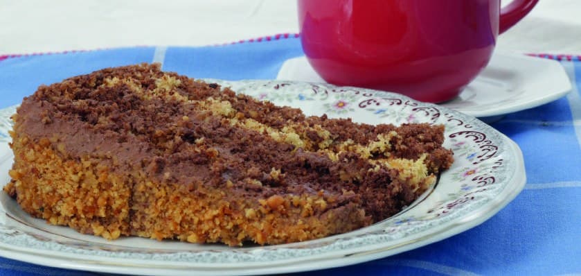 Foto da receita: Bolo de Farinha de Rosca - Receita de família compartilhada por Rosemari Glatz no projeto cultural da UNIFEBE.